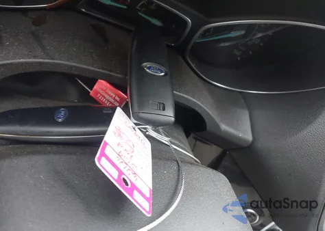 2019 Ford Escape Titanium z USA, uszkodzony, nr VIN 1FMCU9J96KUB75458